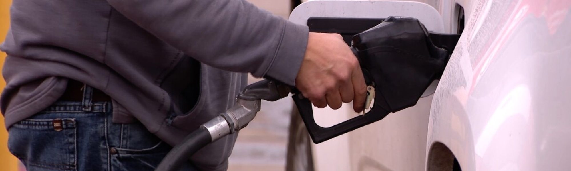 Rising gas prices in CO after refinery shutdown, impacting drivers, petroleum companies